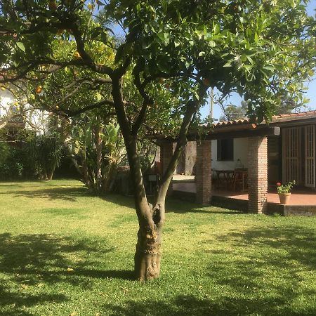 Villa Andrea Fondachello  Exterior photo