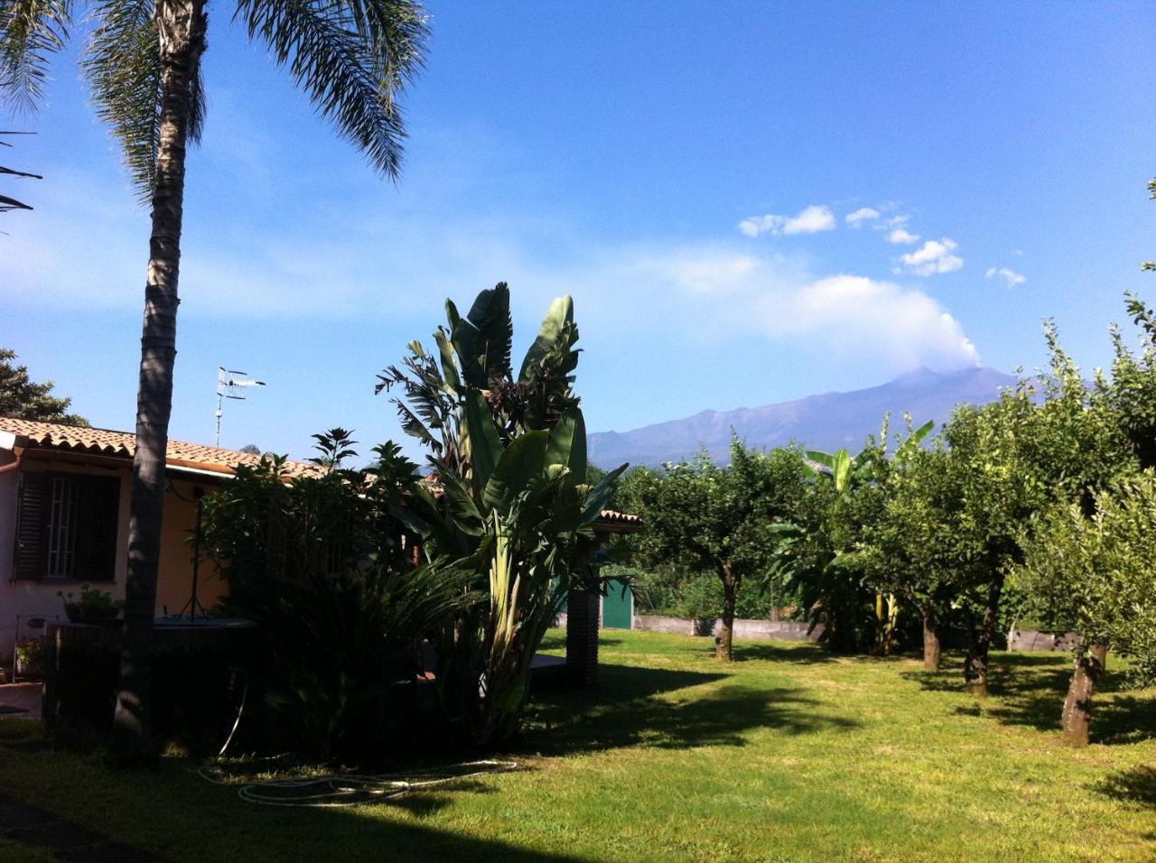 Villa Andrea Fondachello  Exterior photo